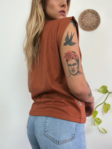 Camiseta Aveloz Feminina Muscle Tee Terracota