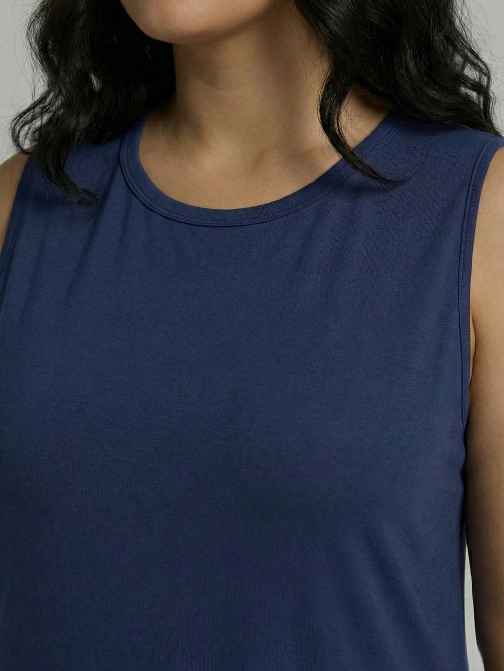 Vestido Longo Aveloz Viscolycra Soltinho Plus Size com Bolso Azul Marinho