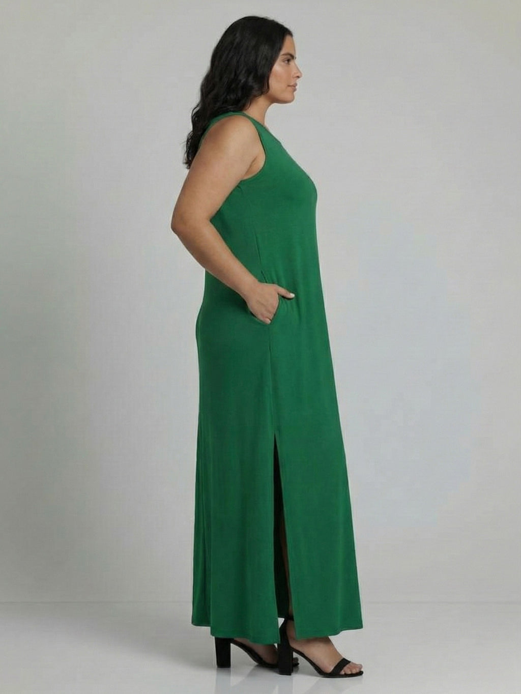 Vestido Longo Aveloz Viscolycra Soltinho Plus Size com Bolso Verde Bandeira