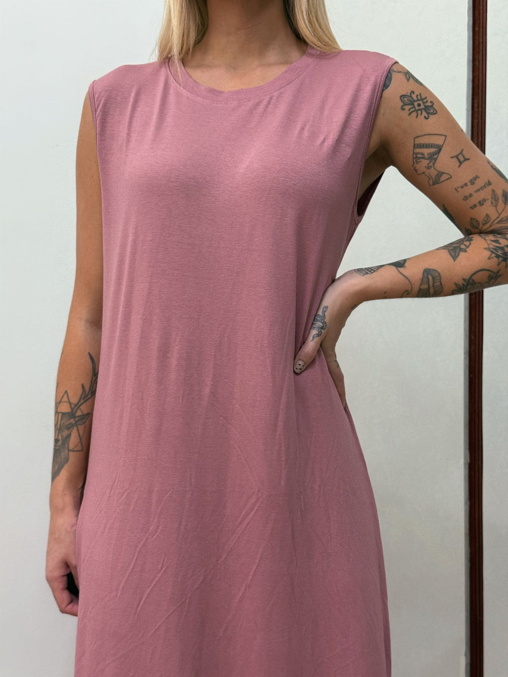 Vestido Midi Regata de Malha Com Fenda Lateral Feminino Aveloz Elegance-Rosa