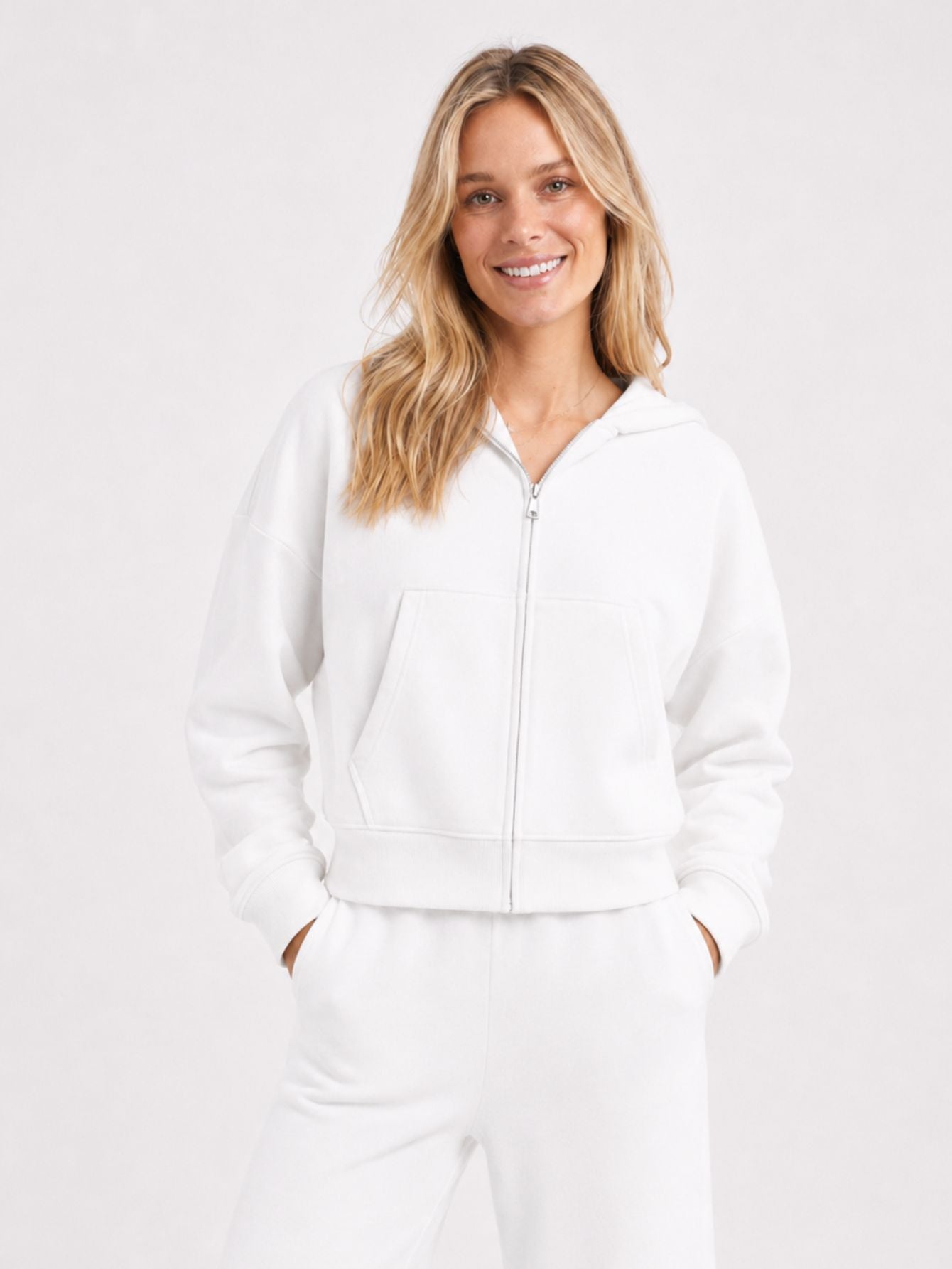 Conjunto Moletom Feminino Flow Aveloz Branco