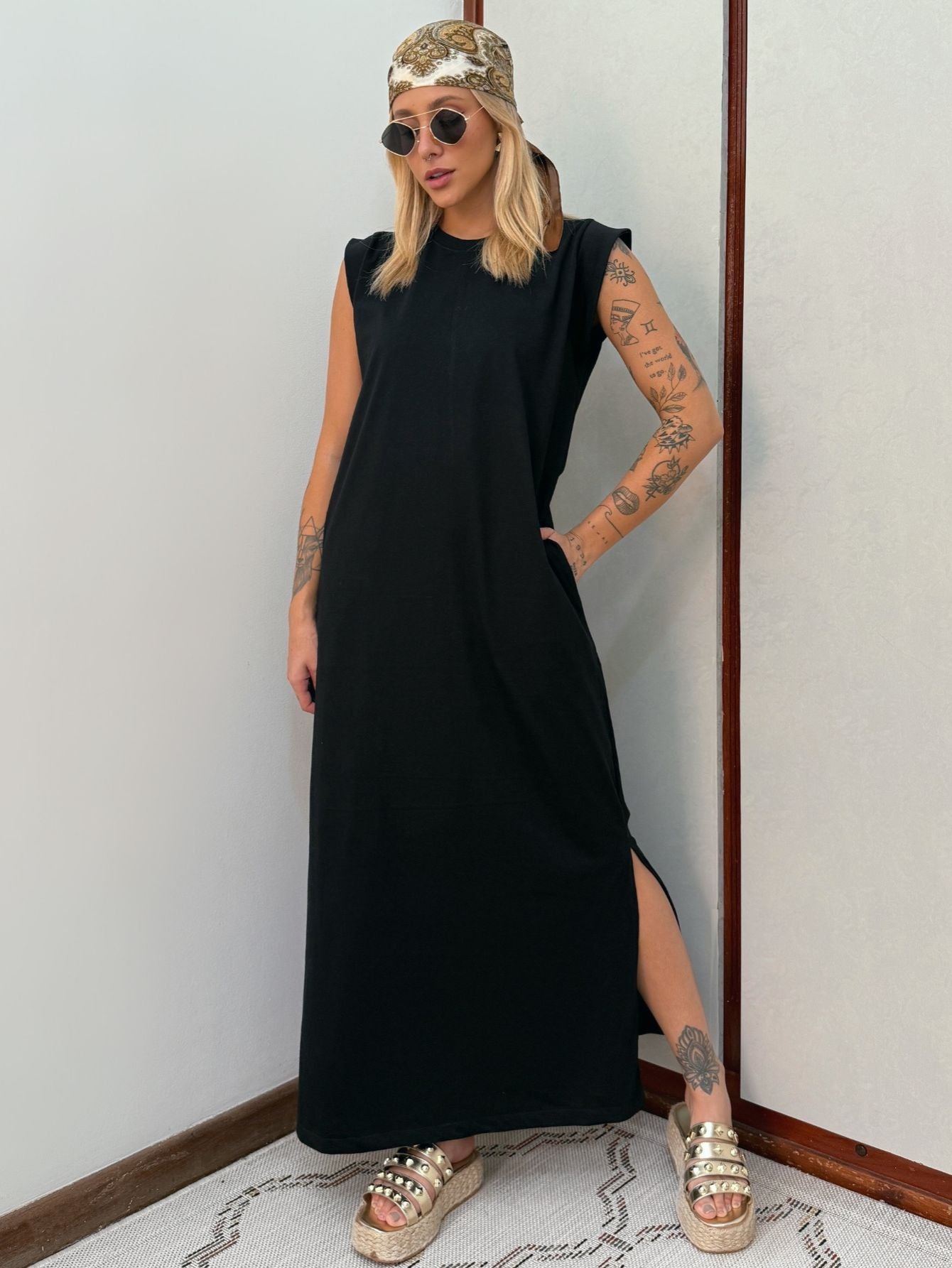 Vestido Longo Muscle Tee Em Algodão Com Bolso Aveloz Preto