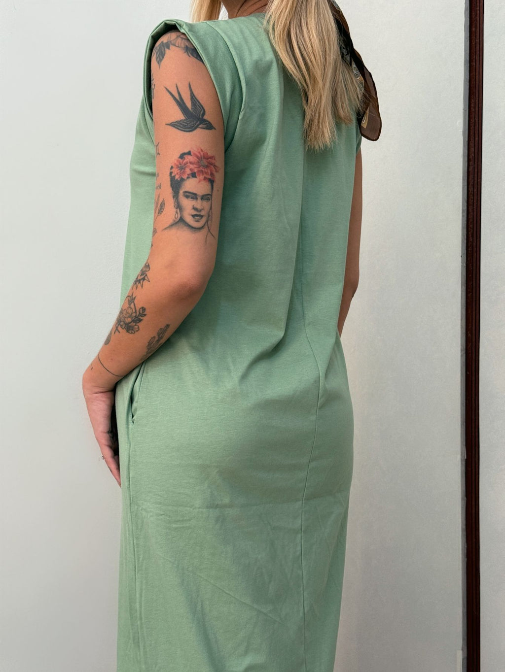 Vestido Longo Muscle Tee Em Algodão Com Bolso Aveloz Verde