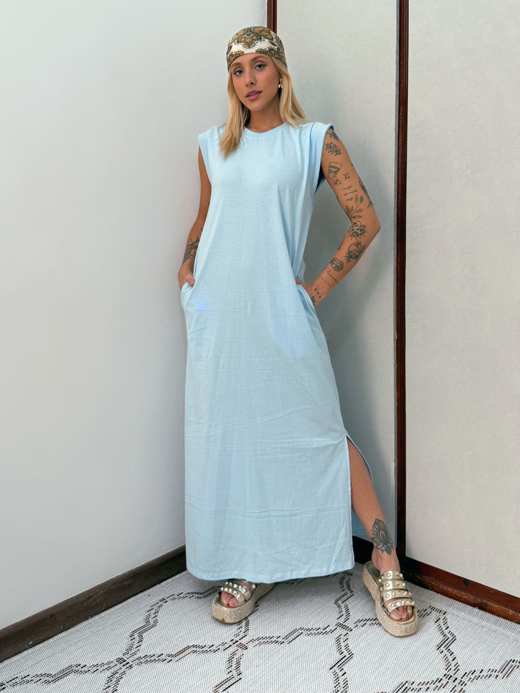 Vestido Longo Muscle Tee Em Algodão Com Bolso Aveloz Azul Cl