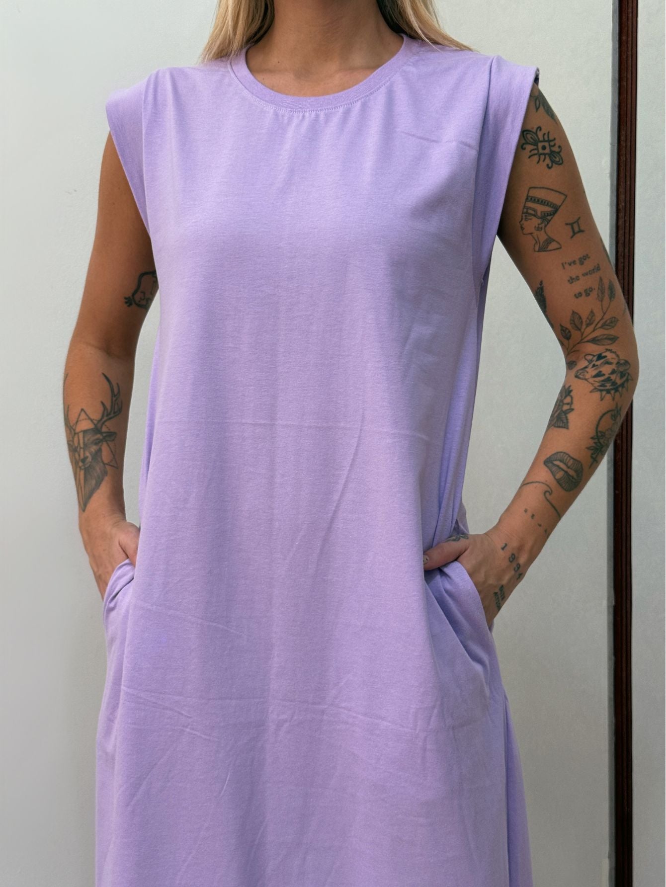 Vestido Longo Muscle Tee Em Algodão Com Bolso Aveloz Lilás