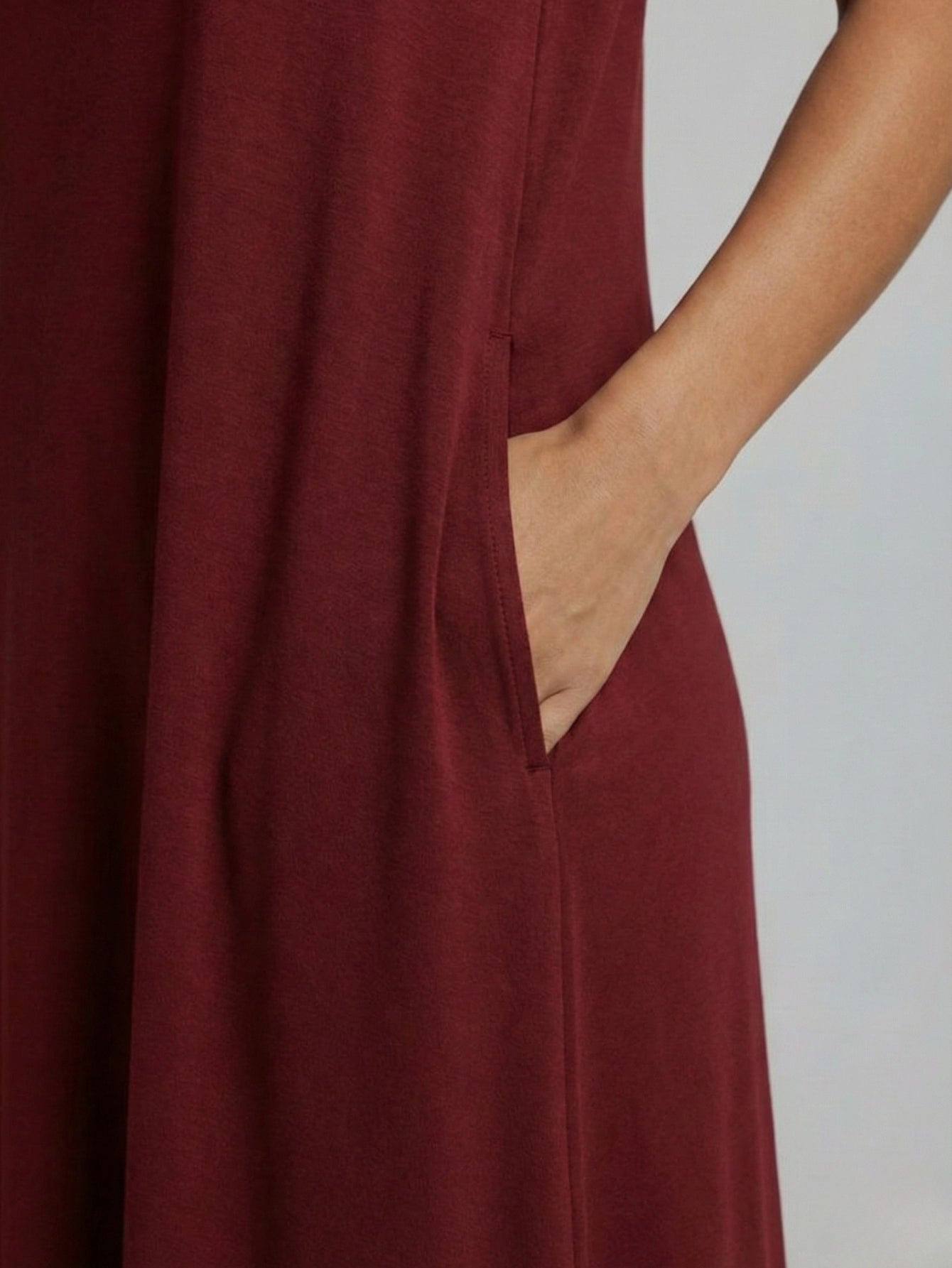 Vestido Longo Aveloz Viscolycra Soltinho Plus Size com Bolso Vinho