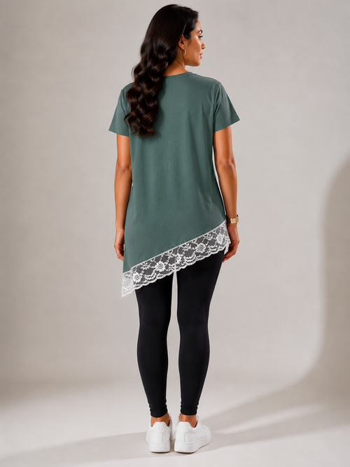 Blusa Assimétrica Feminina com Renda Verde Musgo