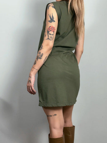 Vestido Aveloz Camisetão Muscle Tee Regata Verde Oliva