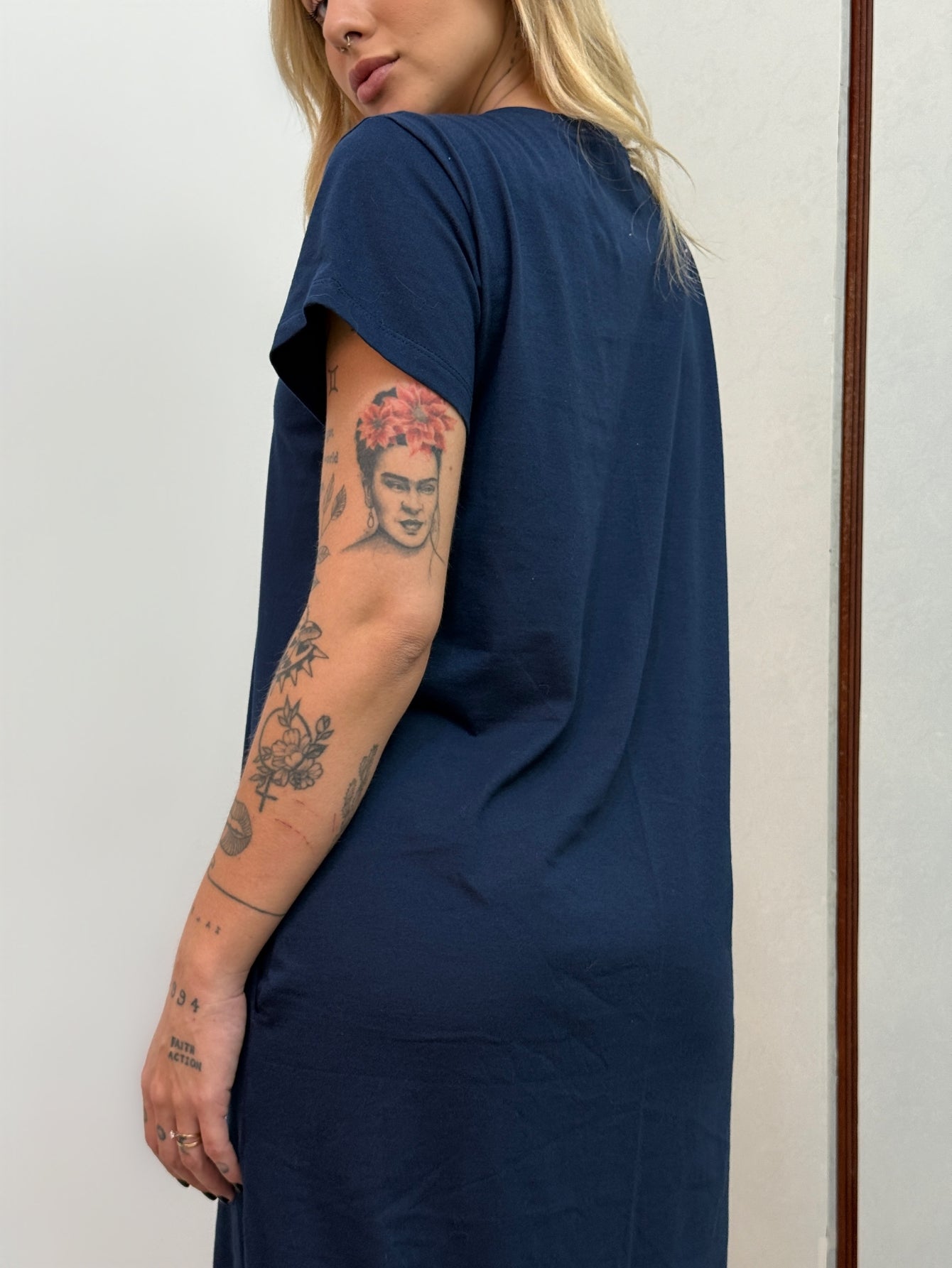 Vestido Longo de Algodão com Bolso Decote V Azul Marinho