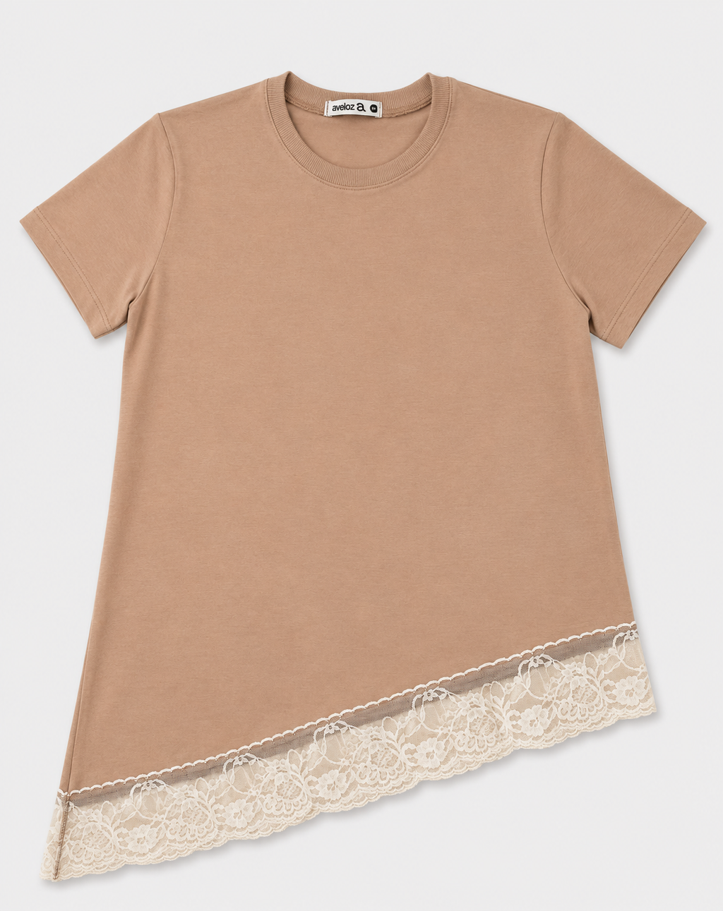 Blusa Assimétrica Feminina com Renda Caramelo