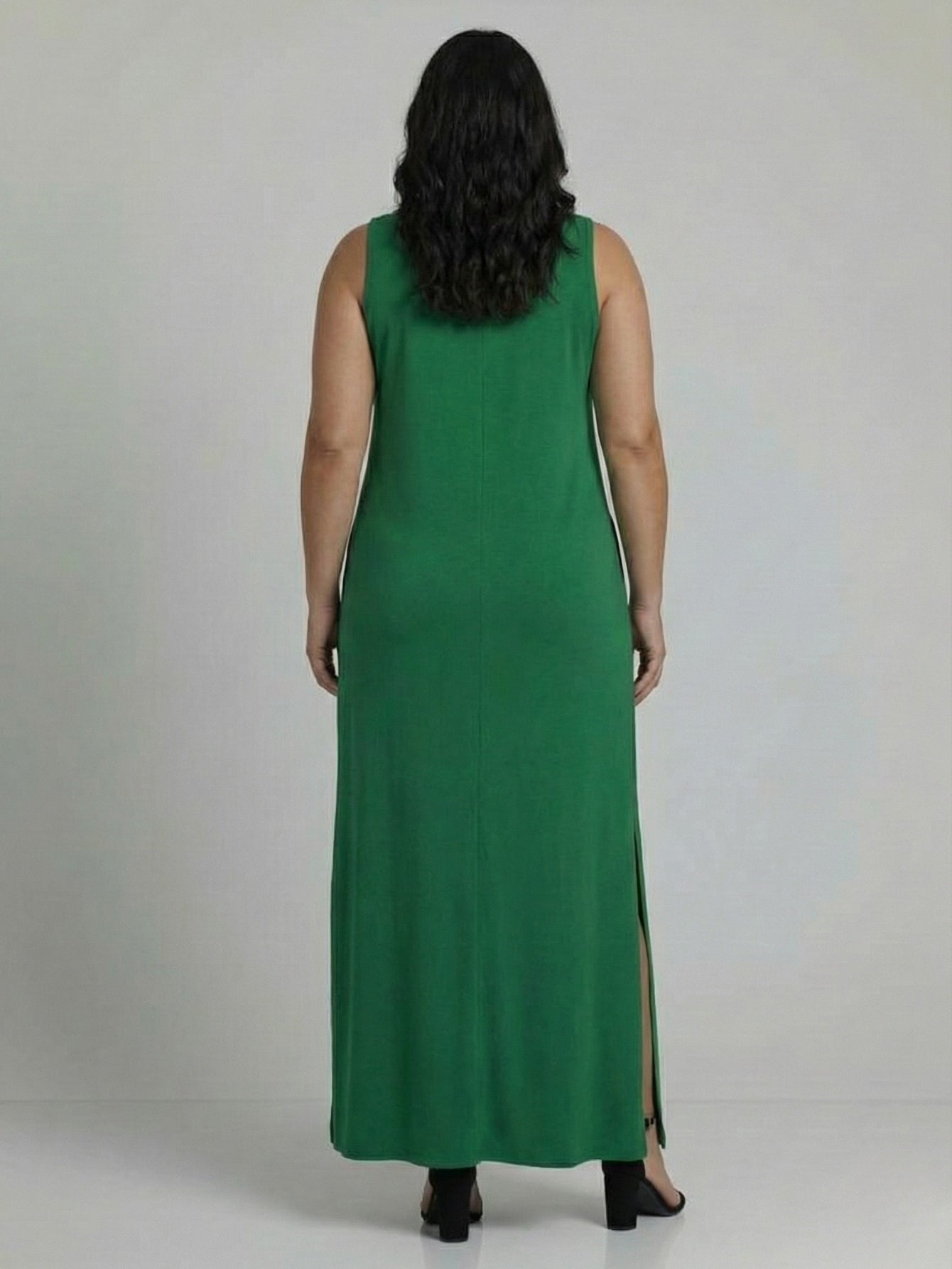 Vestido Longo Aveloz Viscolycra Soltinho Plus Size com Bolso Verde Bandeira