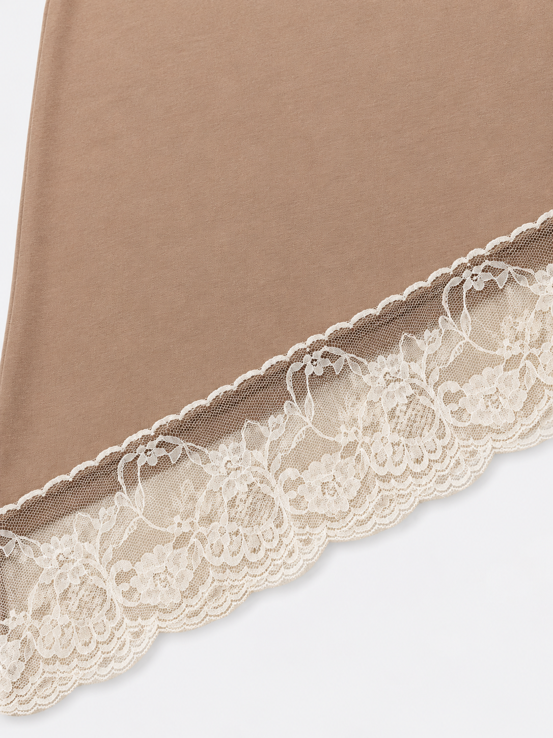 Blusa Assimétrica Feminina com Renda Caramelo