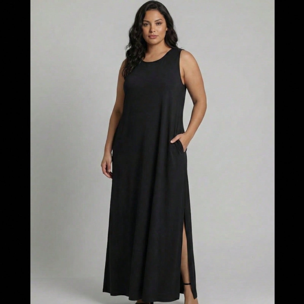 Vestido Longo Aveloz Viscolycra Soltinho Plus Size com Bolso Preto