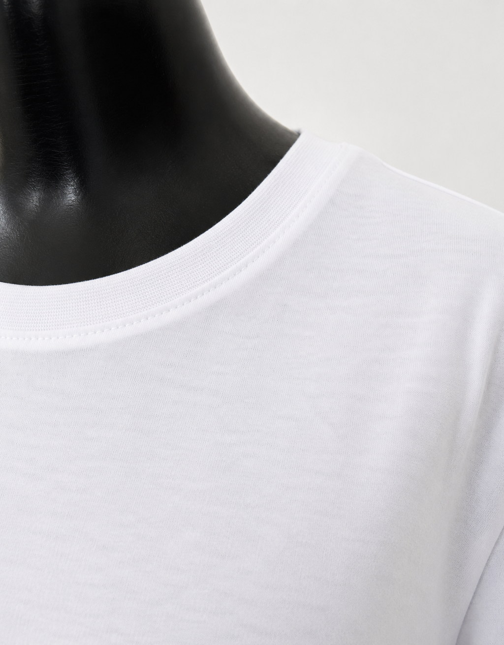 Blusa Assimétrica Feminina com Renda Branca
