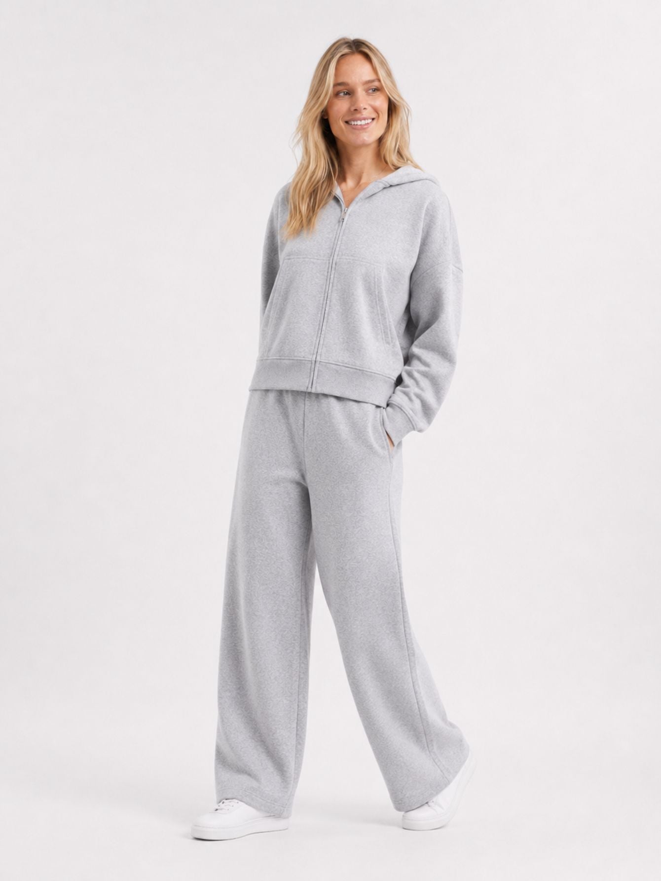 Conjunto Moletom Feminino Flow Aveloz Cinza