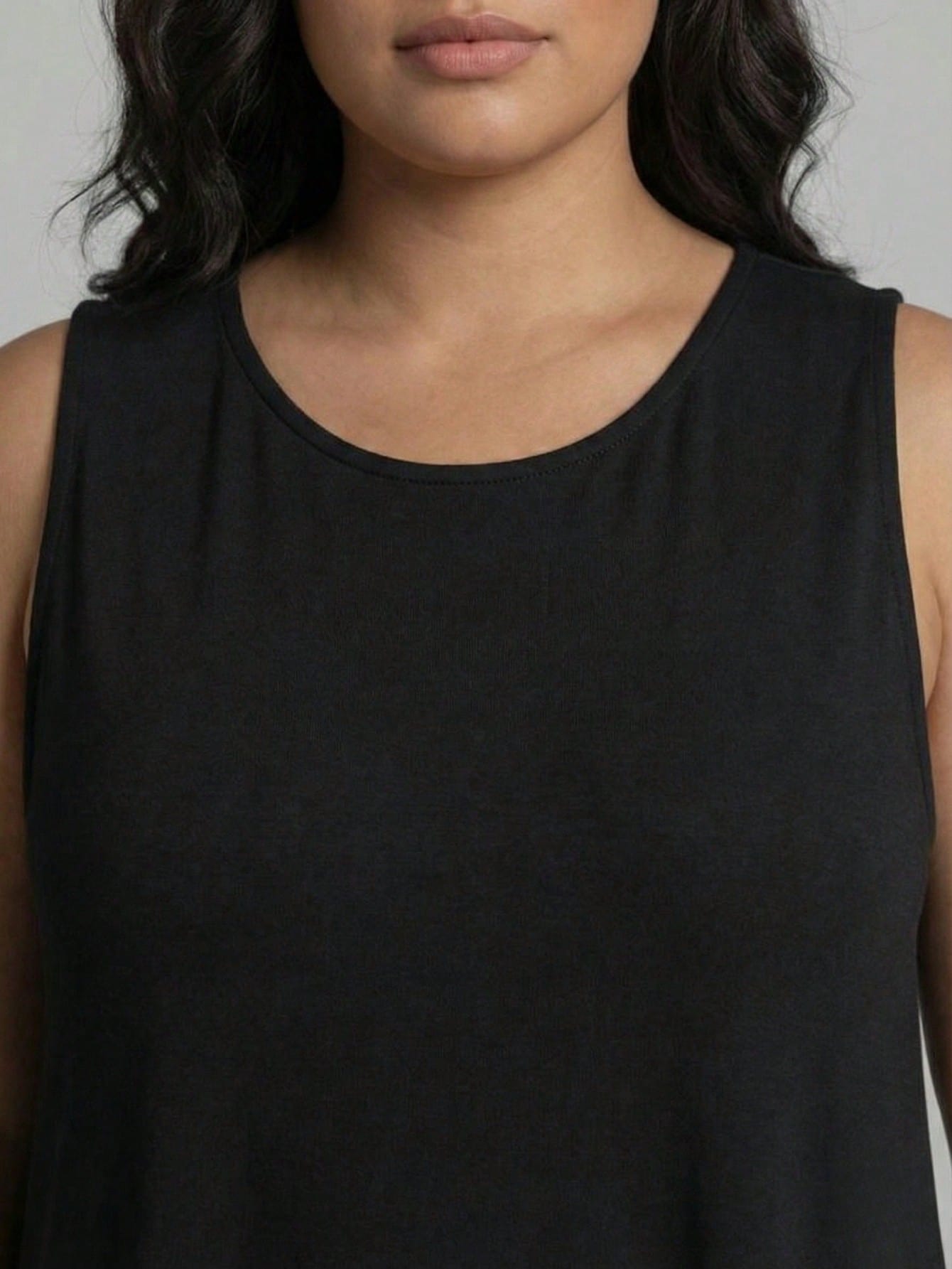 Vestido Longo Aveloz Viscolycra Soltinho Plus Size com Bolso Preto