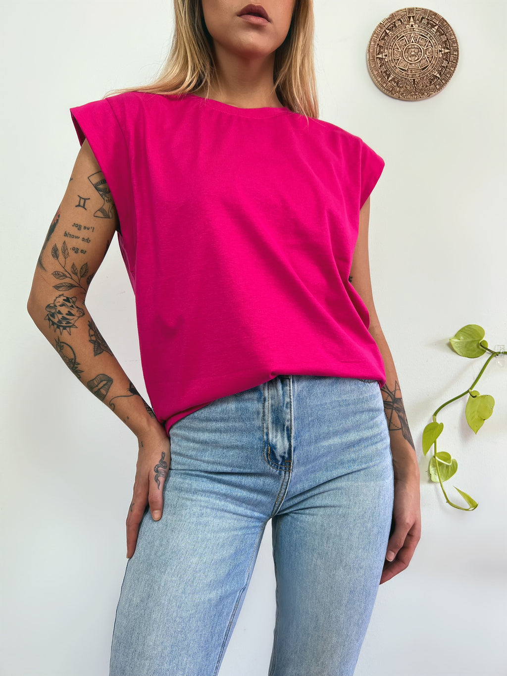 Regata Feminina Aveloz Ombro Caído- Rosa Pink