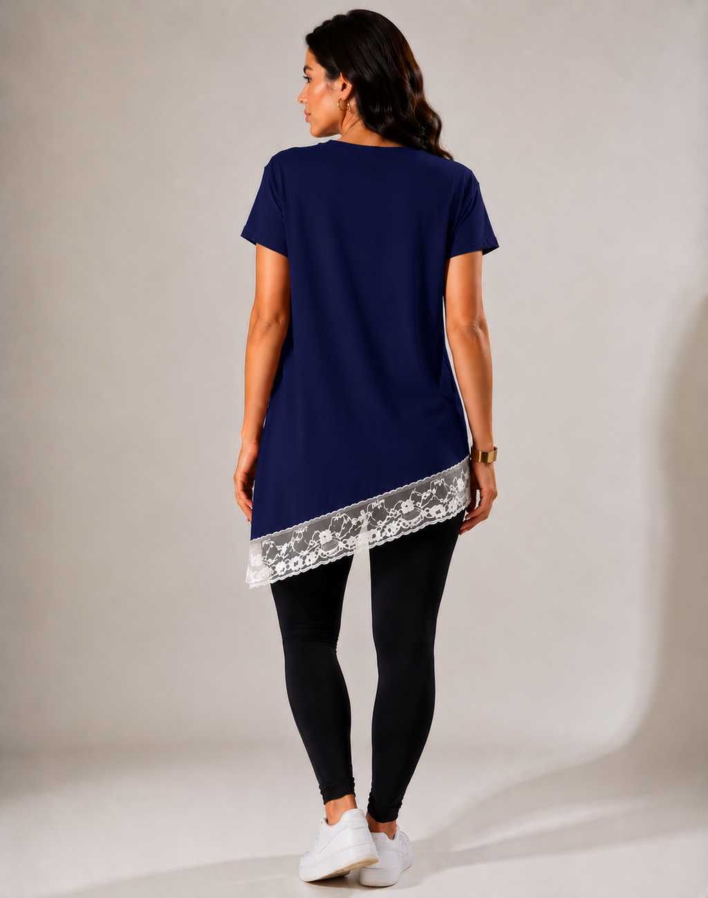 Blusa Assimétrica Feminina com Renda Azul Marinho