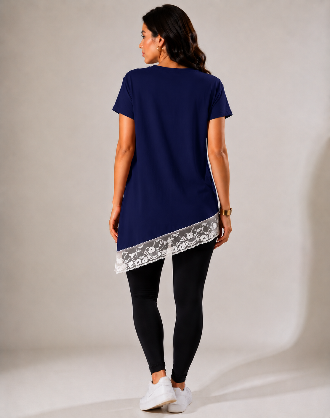 Blusa Assimétrica Feminina com Renda Azul Marinho