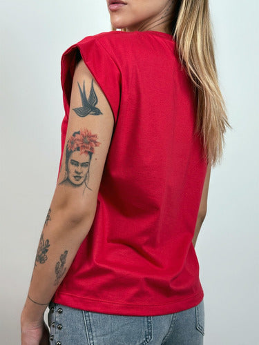 Regata Feminina Aveloz Ombro Caido- Vermelho