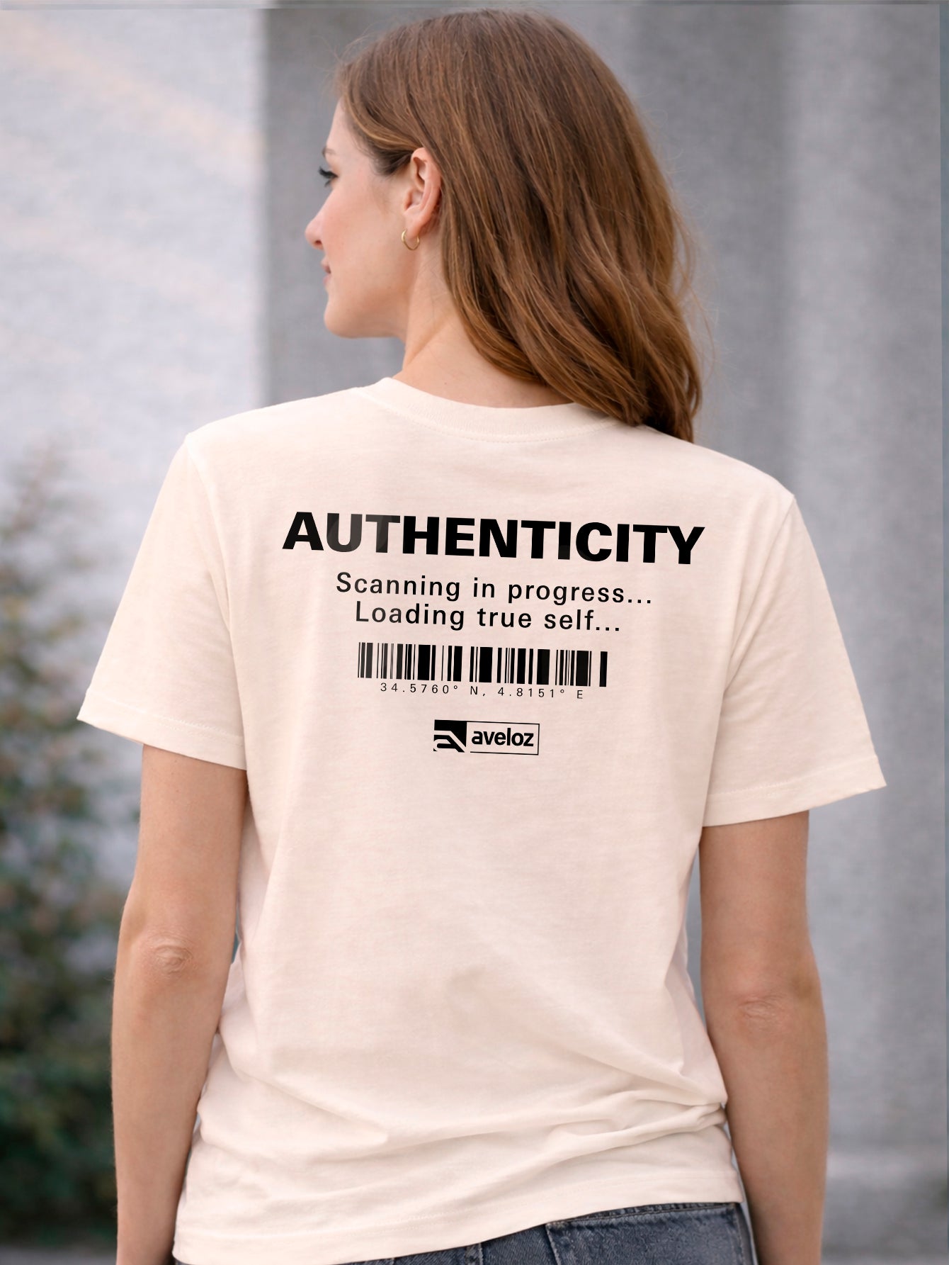 Camiseta Aveloz Feminina Authenticity Confortável 100% Algodão Off white