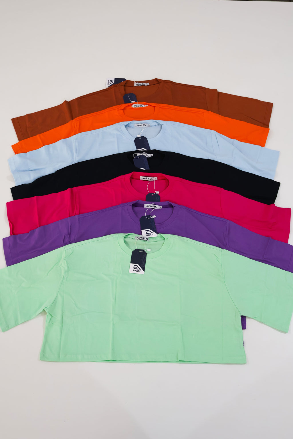 Camiseta Cropped Oversized Aveloz- Preta