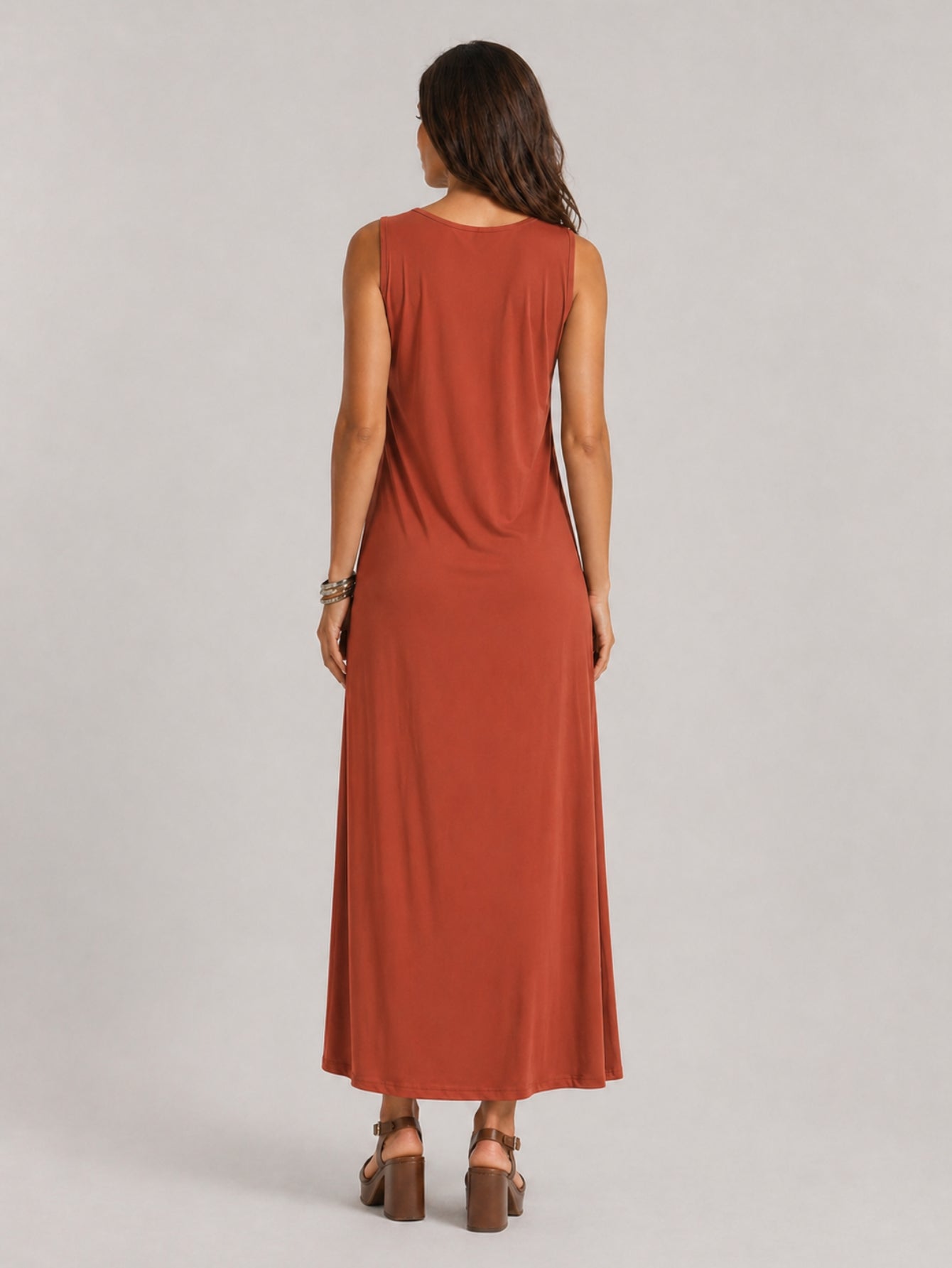 Vestido Longo Aveloz Viscolycra Soltinho com Bolso Ferrugem