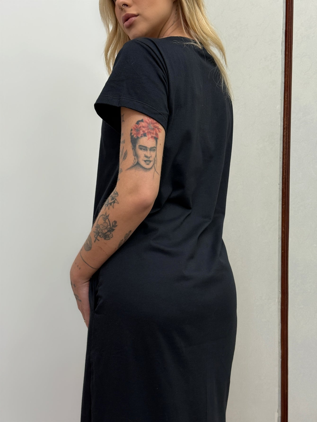 Vestido Longo de Algodão com Bolso Decote V Preto