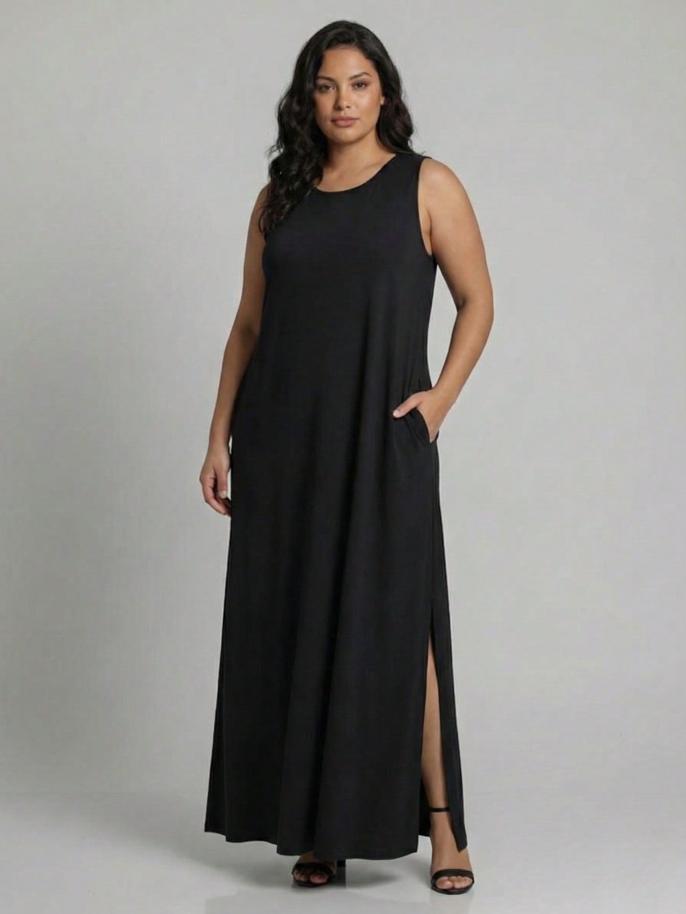 Vestido Longo Aveloz Viscolycra Soltinho Plus Size com Bolso Preto