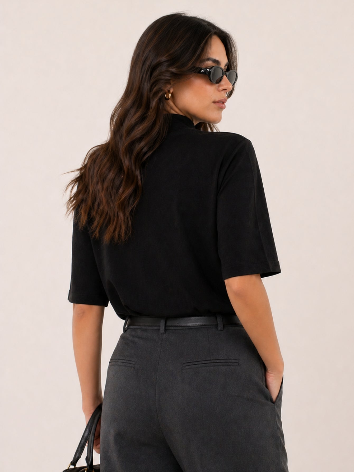 Camiseta Feminina T-shirt Aveloz Gola Alta E Manga 3/4 Preto