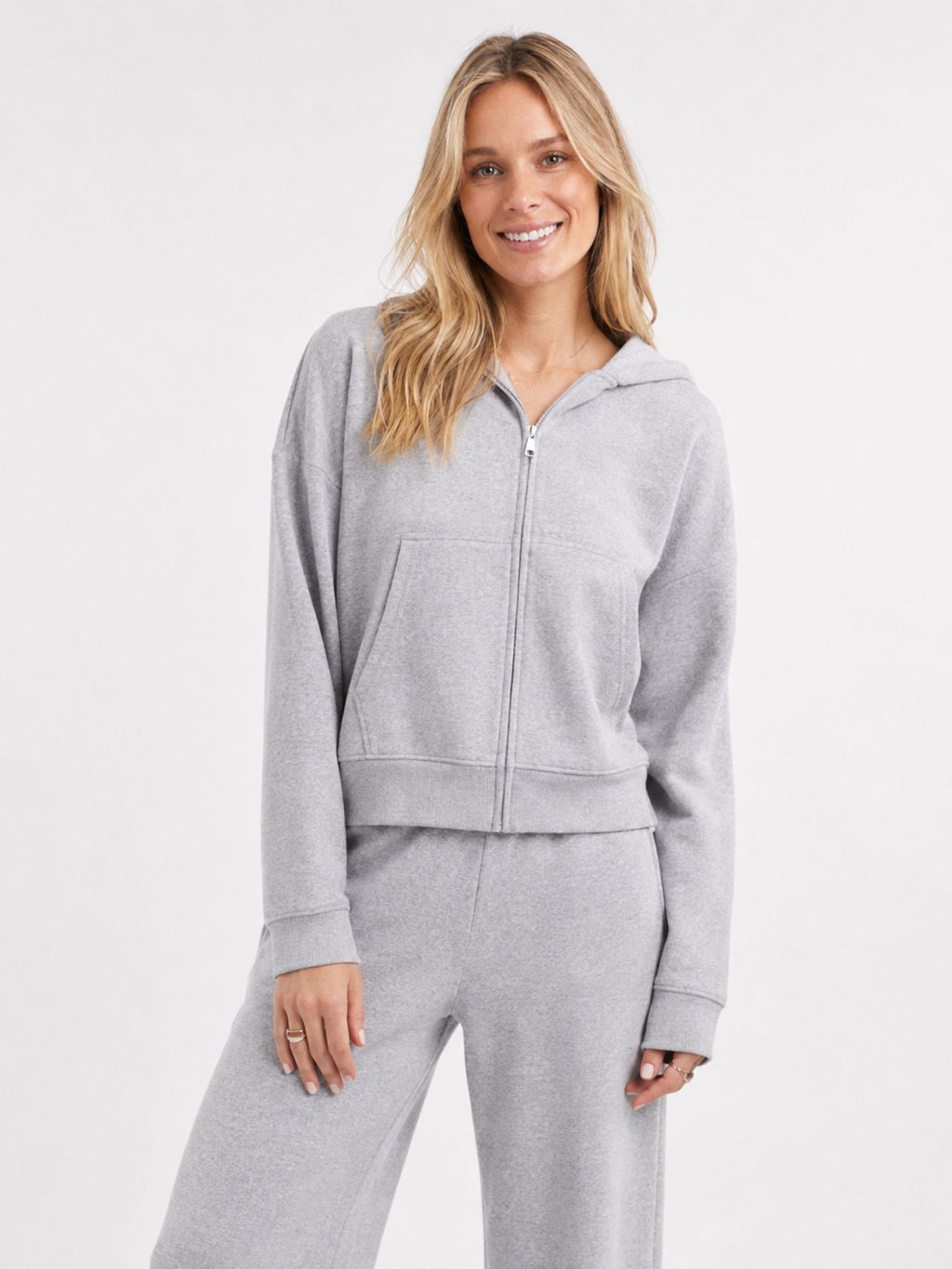 Conjunto Moletom Feminino Flow Aveloz Cinza
