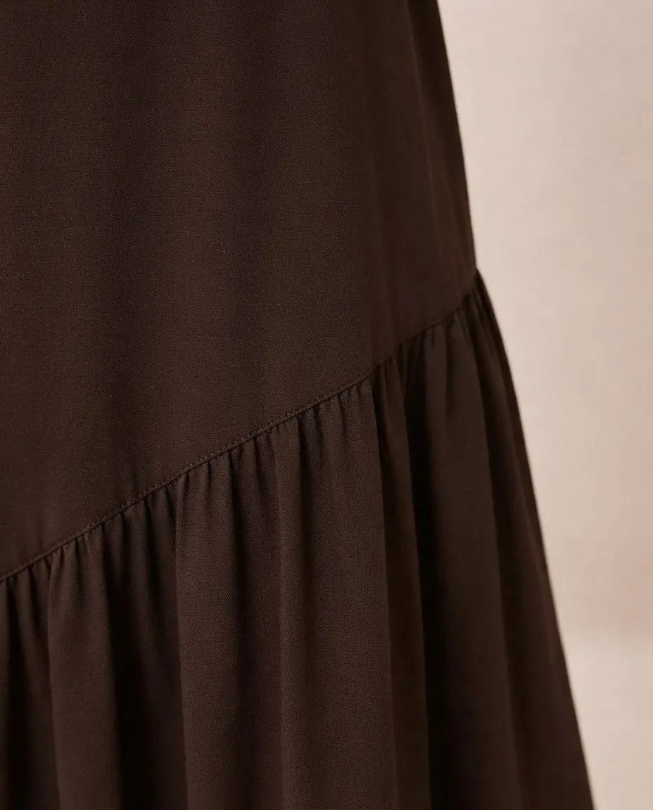 Vestido Longo Feminino Regata Babado Assimétrico Algodão Marrom-escuro