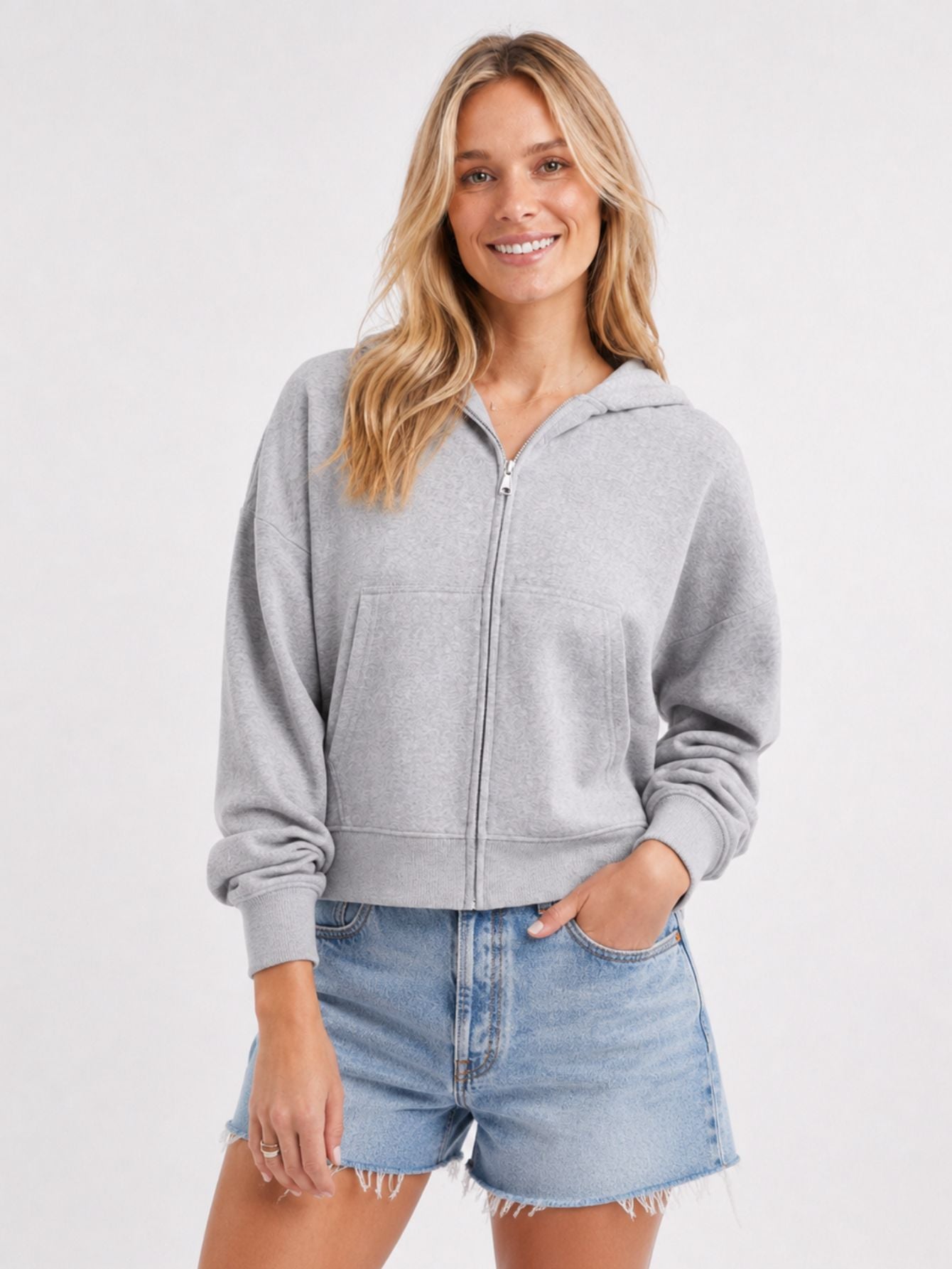Jaqueta Moletom feminina Cropped Flow Aveloz com zíper e Capuz Cinza