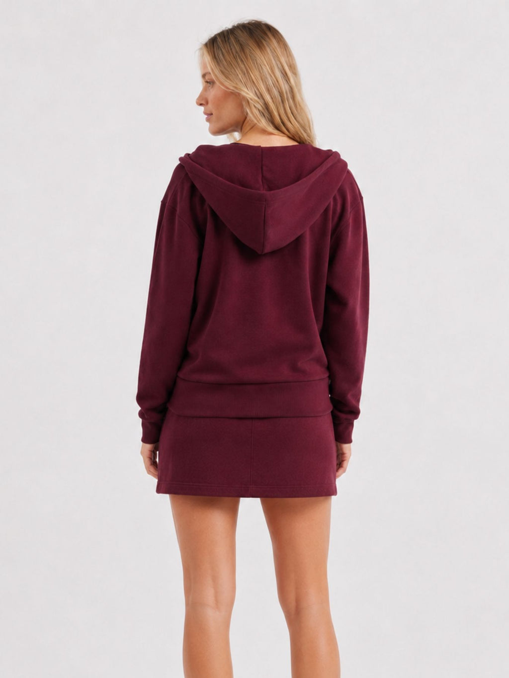 Jaqueta Moletom feminina Cropped Flow Aveloz com zíper e Capuz Bordô