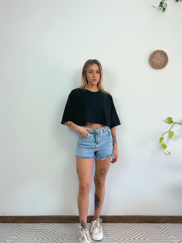 Camiseta Cropped Oversized Aveloz- Preta Preto