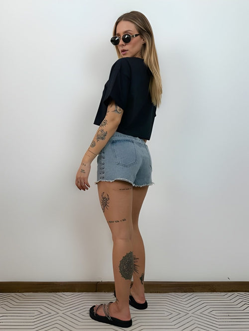 Camiseta Aveloz Feminina Cropped Preta
