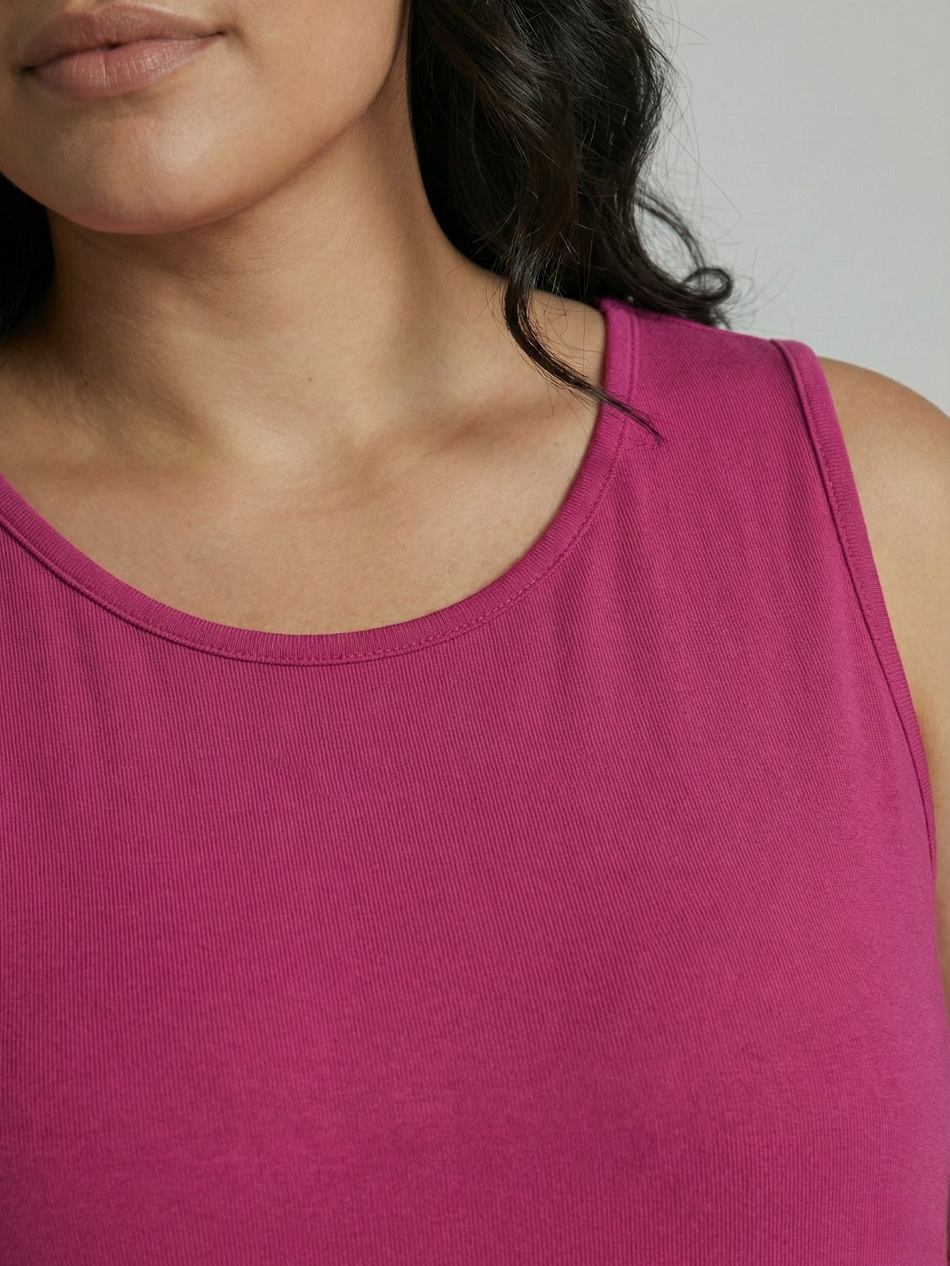 Vestido Longo Aveloz Viscolycra Soltinho Plus Size com Bolso Fucsia