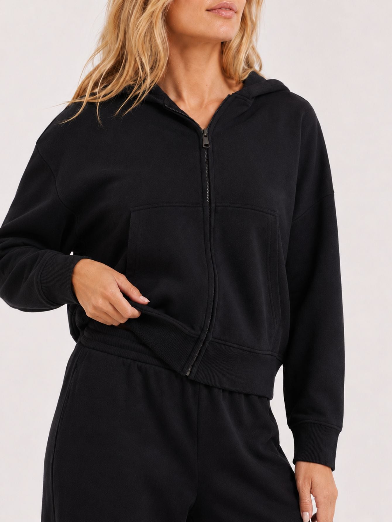 Conjunto Moletom Feminino Flow Aveloz Preto