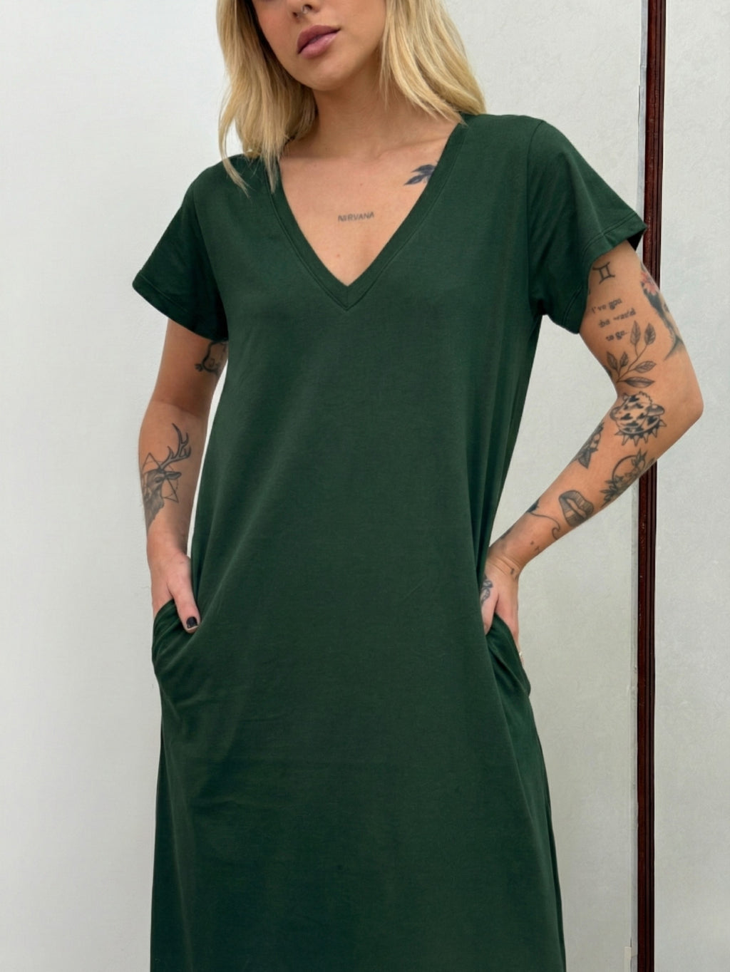 Vestido Longo de Algodão com Bolso Decote V Verde Escuro